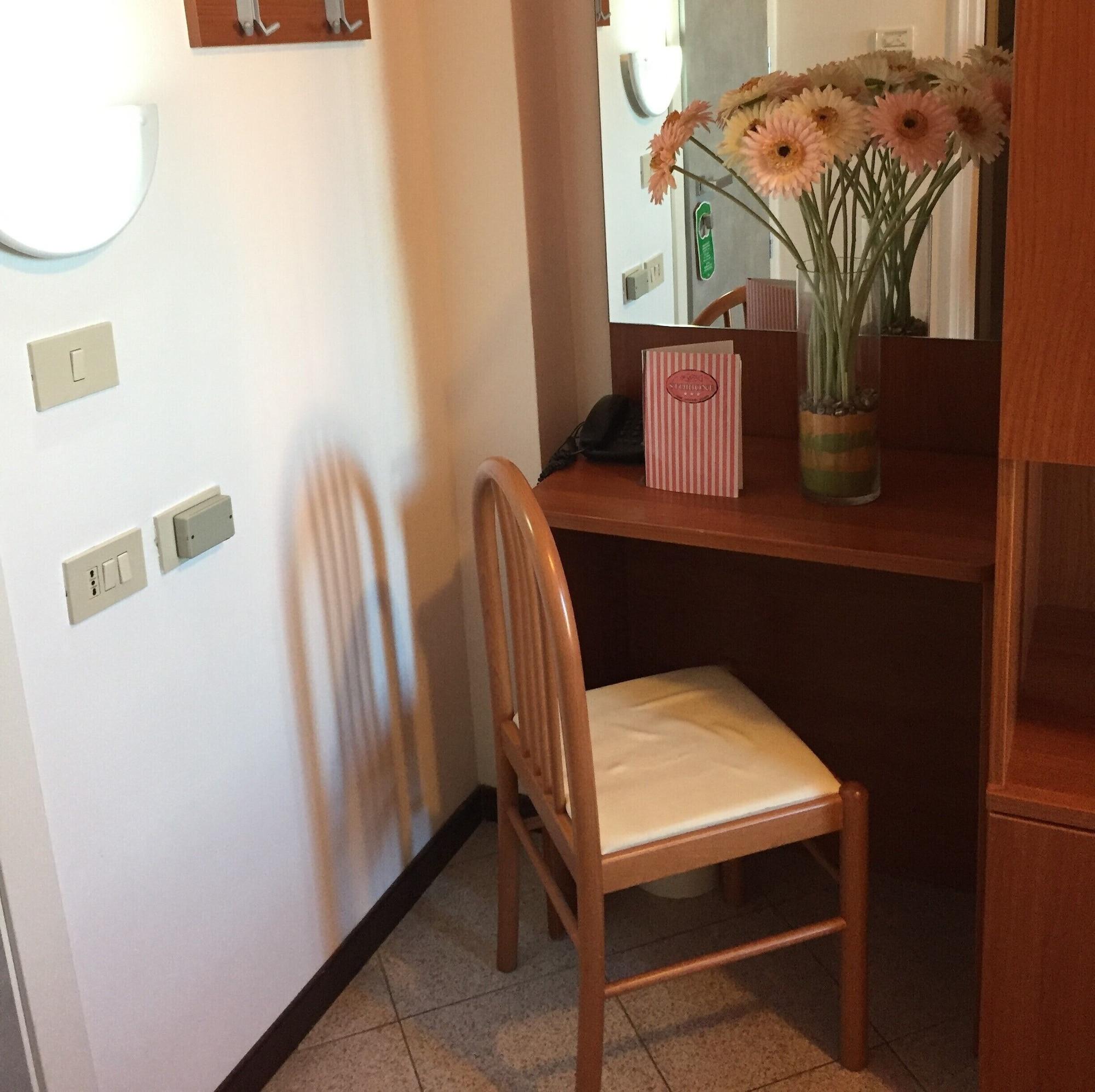 Hotel Storione Лидо ди Йезоло Екстериор снимка