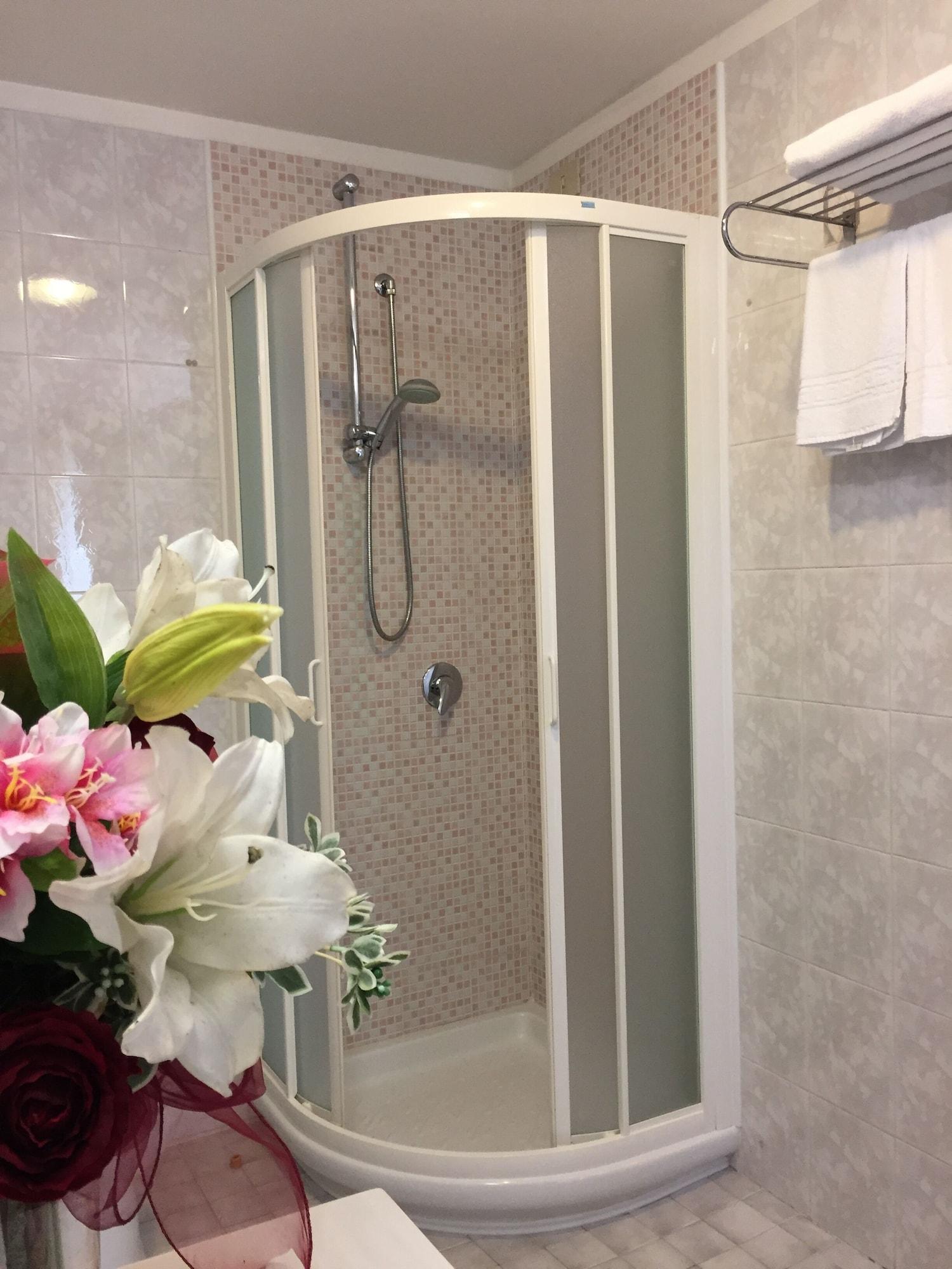 Hotel Storione Лидо ди Йезоло Екстериор снимка